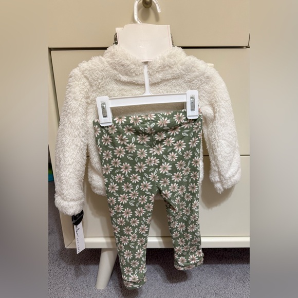 Floral Baby Outfit with Fleece Top - Picture 2 of 2